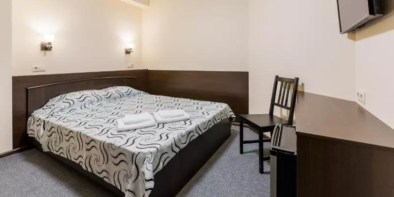 room_fa9424f9-46f4-4b14-a3d3-9822a8b3c8ad.jpg