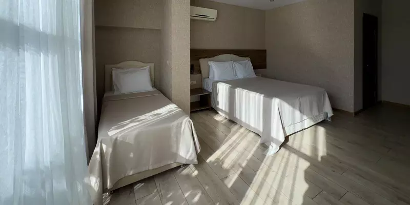 room_4f72ea58-e92b-4ae8-bfe1-2ceb5ce2be70