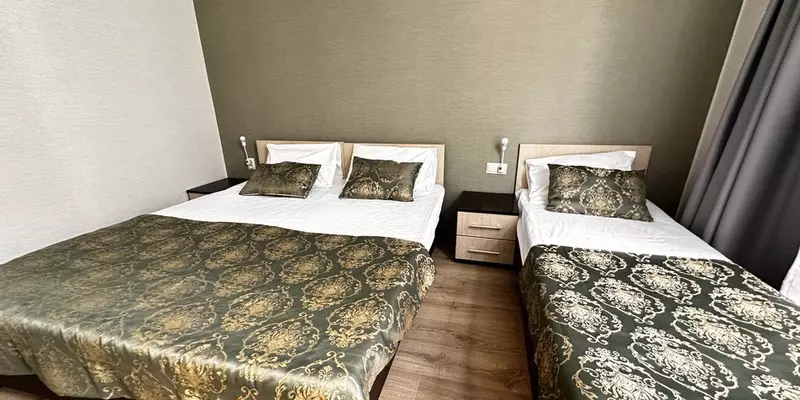 room_7b135dca-ae18-41d9-851b-4b671c2d3fe0.jpg