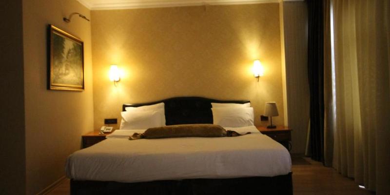 room_0ffb05c4-cfd3-4f66-8353-bbd0d07849fa.jpg