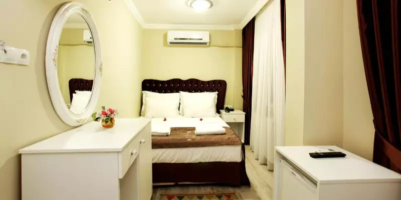 room_956e14cc-9d13-4416-9fee-b7a87cc25751.jpg