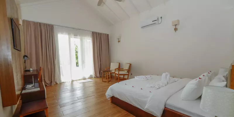 room_9fdf865e-54a4-47d1-a3e8-3e28fa1ceb86