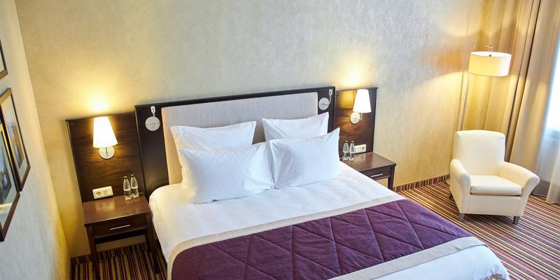 room_aebb03a1-f805-4ec5-b044-a6a022e80c82