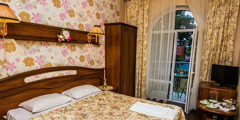 room_35a571bc-b1a8-4456-b913-43a96f3c3bd5.jpg
