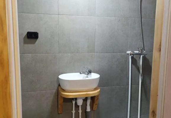 room_fca0bbda-c1ee-42cf-814a-8bd51390c021.jpg