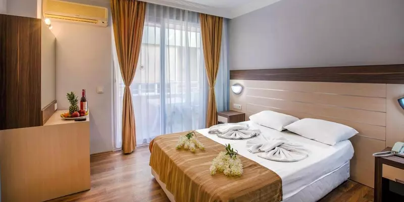 room_b1cfc496-083b-4f55-a0eb-4d0845bbd393