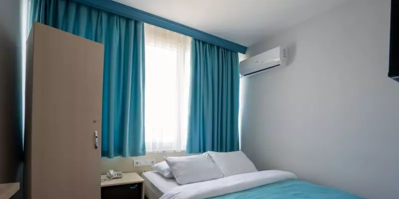 room_85bf51e7-7f39-4b85-ada7-2818796f091c