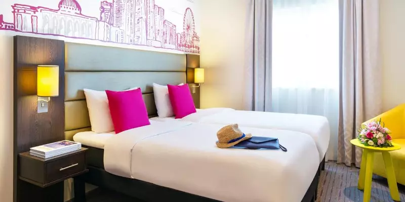 room_9db047db-56a7-45da-b0ae-9cd71dffb1d4.jpg