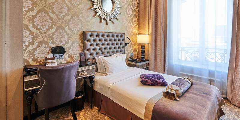 room_ba27e526-fd3c-4f2f-8de7-c9ccb465f633