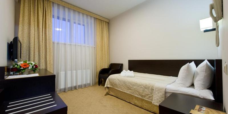 room_0c6e1940-e873-4ccd-b3ca-ebf573937d20.jpg