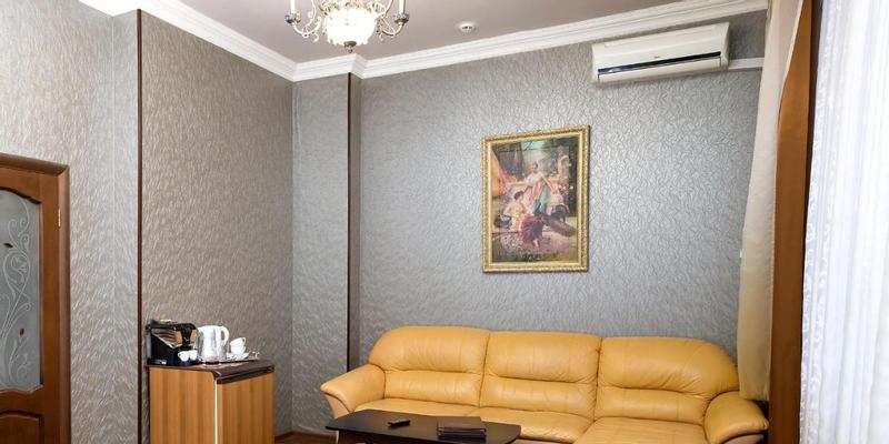 room_16a6da36-988c-4e2e-a40b-1d758d99d294.jpg