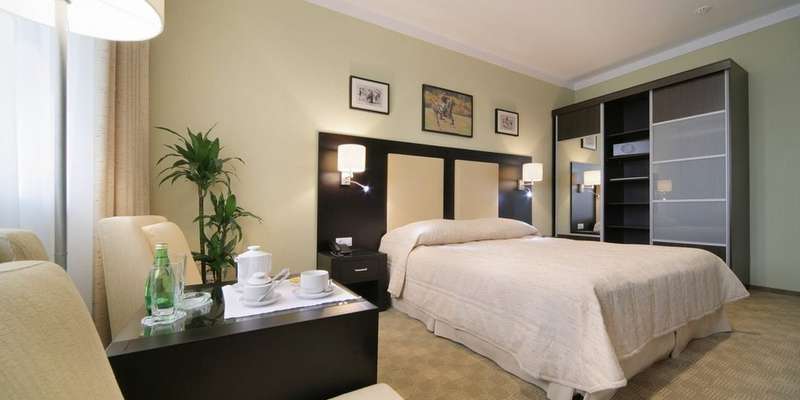 room_3ad018af-e162-49fe-8631-6eab71227e87.jpg