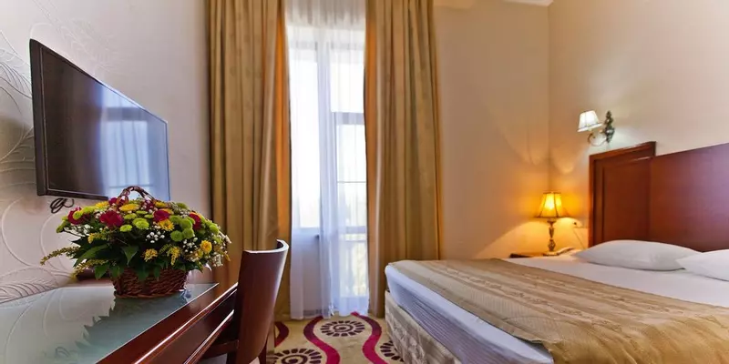 room_cc76e1df-409a-41f0-a13e-d910e7453d72.jpg