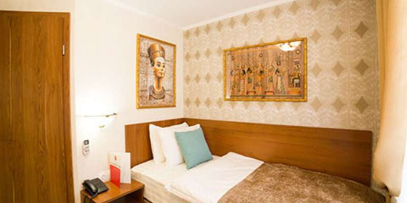 room_95a68299-50d0-43de-8c15-4d5698b326cb.jpg