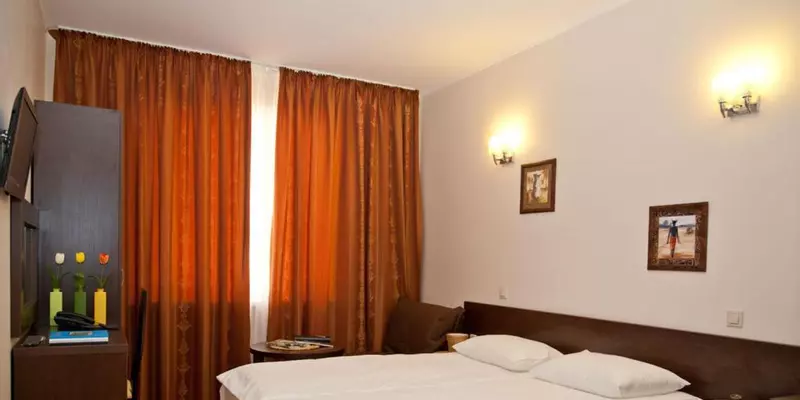 room_3690a13d-b30e-4b6d-9e7f-27ca6f491333.jpg