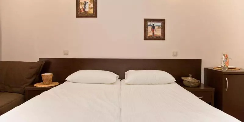 room_ccda7047-7f0d-4f4c-92c1-bcbf413eb3bc.jpg