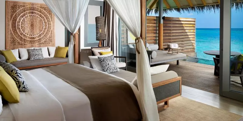 room_37c93532-043b-4327-9920-5eb087aad9f6