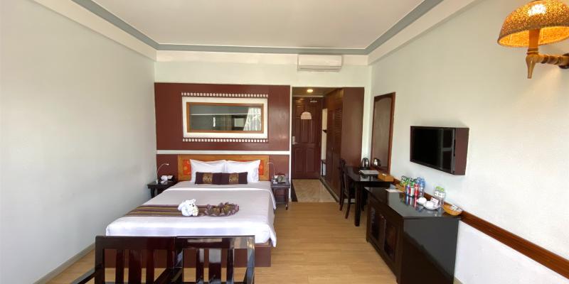 room_062f2514-70e2-419a-ab12-9a5f4e3fa98e