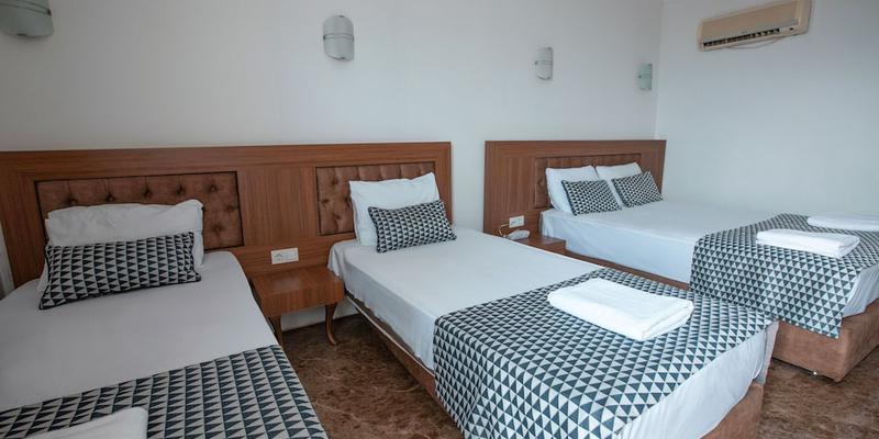 room_b244650f-7d9d-45c0-9363-af8e7ddef7f2.jpg
