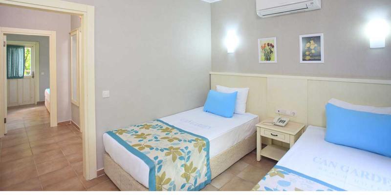 room_efec410f-94c8-45de-bbe2-2ef299a77bae
