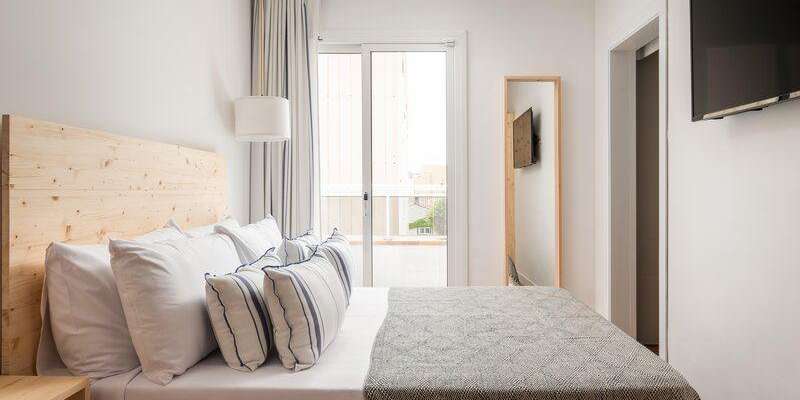 room_5623c701-afe3-48c9-ad90-6fa44ca8a8d6.jpg