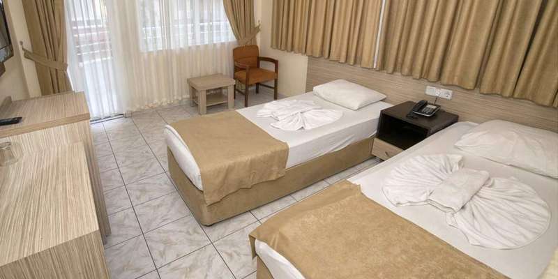 room_77c24d74-9a51-46b0-a470-58c42453d366