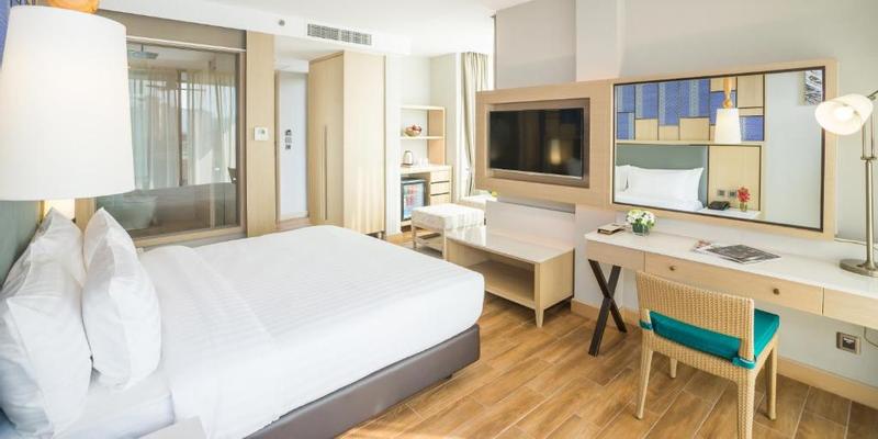 room_efaef512-61a1-4247-ace3-1ee1c499d38a