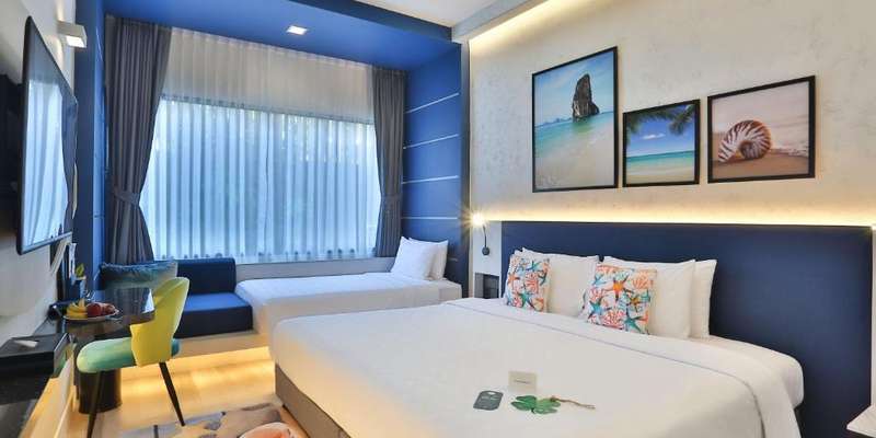 room_cdb307b6-795c-45b7-9fd2-21676eeffa58