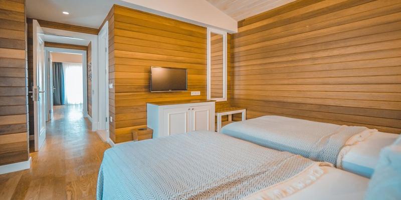 room_cfc12153-6594-4e82-8e30-c17aa94f5e80