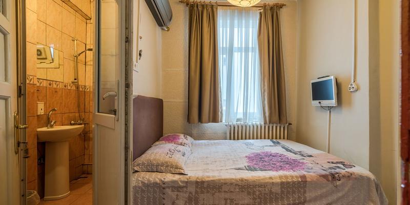 room_6500b4ce-3a9d-45dd-a3eb-bc6f7aae899d.jpg