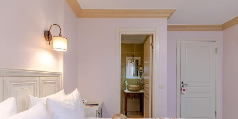 room_6ab3eea4-8ba5-4d95-b571-104b592d34cb.jpg