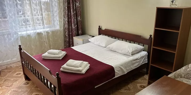 room_83737e5a-9046-47ef-acdd-ffc8634d47e5.jpg