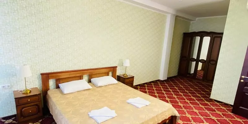 room_ca40d552-a253-4b4b-b3e7-c5e6e42f587b.jpg