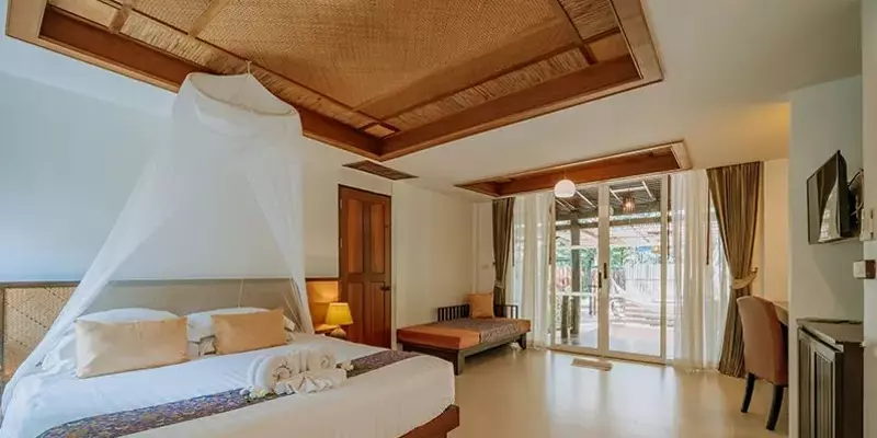 room_8a904343-34a1-44f0-8f32-adc0de0ce4ab