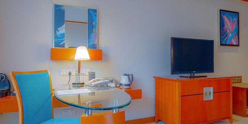 room_d008b9ec-bf67-4b7f-a0b6-4c03fec8678f.jpg