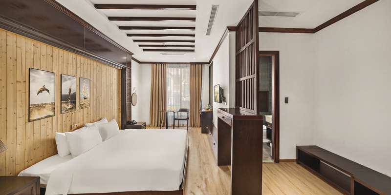 room_53faf231-ad64-49d6-b8cd-3704c509a22e