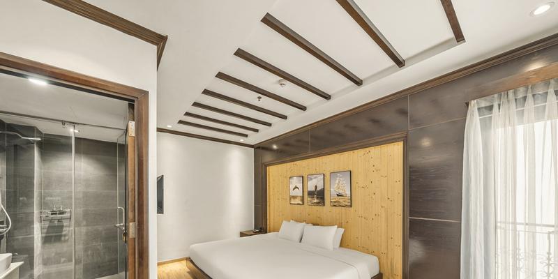 room_9b3ef3f9-4542-46b3-9c96-c9c74736c788