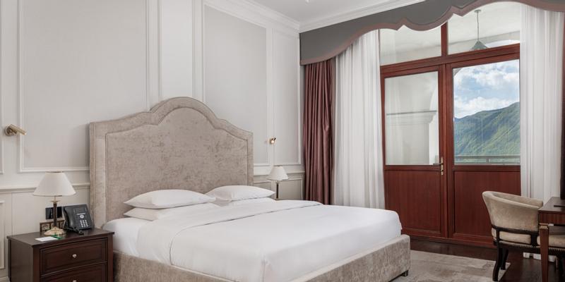 room_ca7ca300-1ac3-4a92-9681-1be99bfbe9b0
