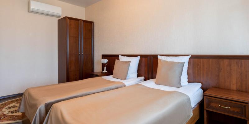 room_4ffe5c13-dbb1-4164-9c1d-bfaaaf3037da