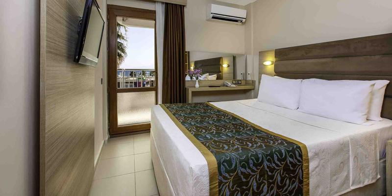 room_61bd7a95-19c0-4a96-aaaf-2c8b3ca1cb37