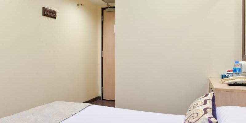 room_6d959be2-c8dd-48e8-8848-d88832f9ebe3.jpg