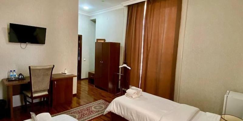 room_b26b94a0-e08b-4c41-b6f0-8df8e053a374.jpg