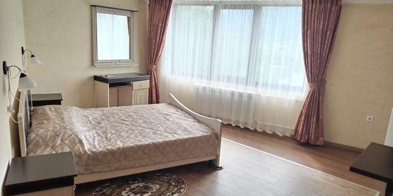 room_796323ec-c113-4883-8c44-fe693e0f5ddc.jpg