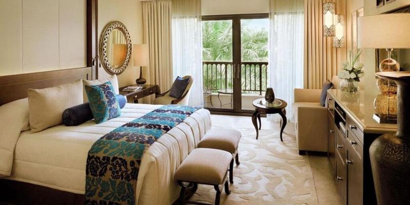 room_38e02a82-cf46-4295-a5c2-3f3fbf0b482d
