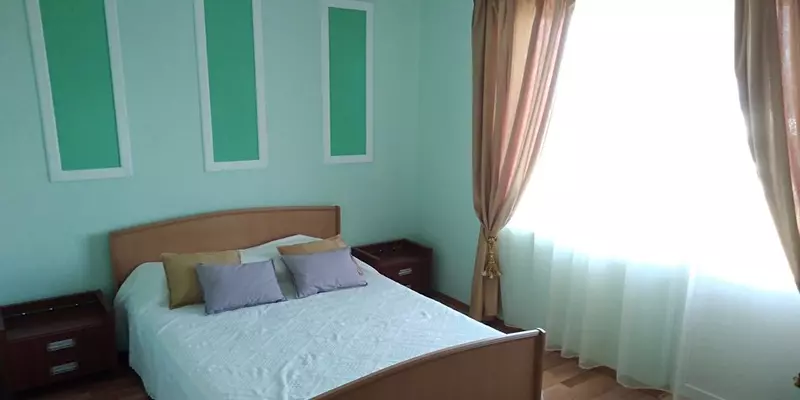 room_24b6949a-bfdd-4e85-890c-96bd0d16d0ce.jpg