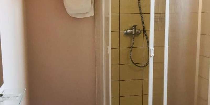 room_3a6b7e29-e108-43c5-b225-37a927b350bc.jpg