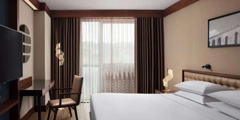room_7c152662-a444-49f3-8fe2-0c3cda2644b1.jpg