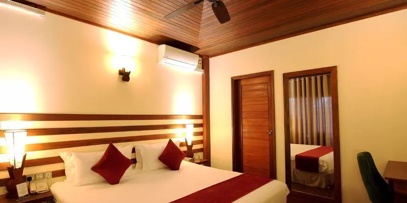 room_43f0f741-0346-4d9a-a99d-ab1be8d66d54