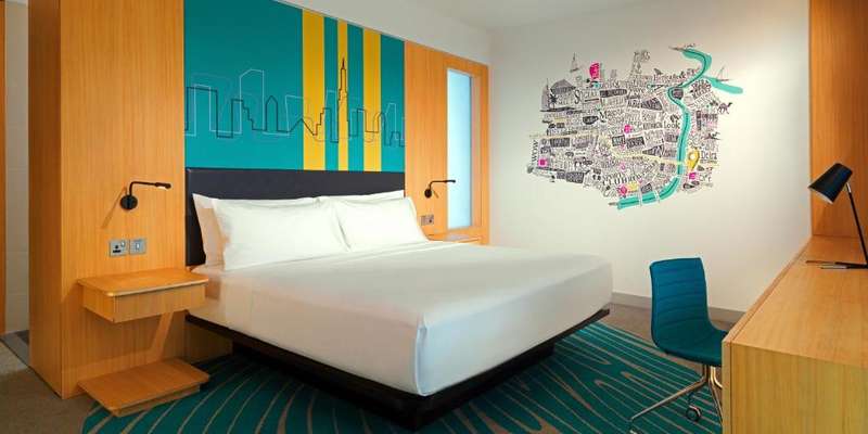 room_457989a1-1e9f-492c-ab92-cf87138f909e