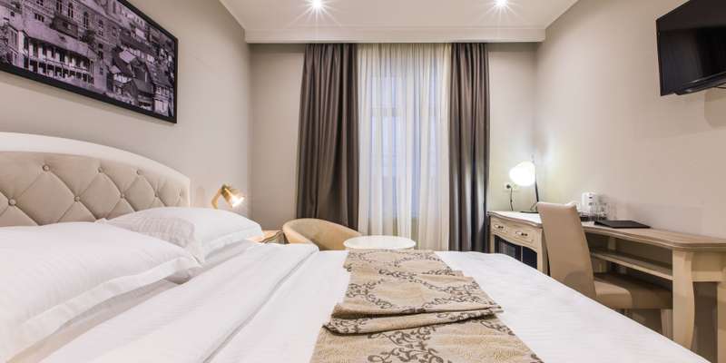 room_53d6b6c8-e6dc-49e6-b63f-42d2bb2a96d0.jpg